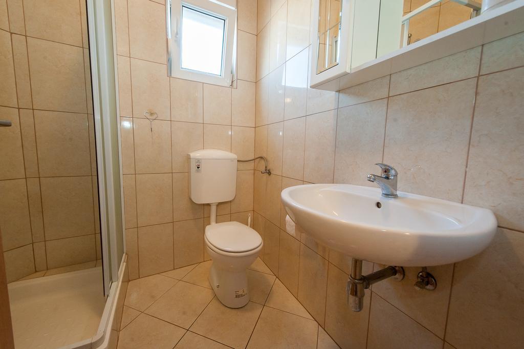 Kaštela Apartment Doris מראה חיצוני תמונה